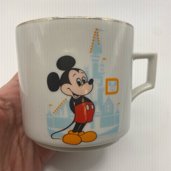 VINTAGE WALT DISNEY WORLD MICKEY MOUSE CINDERELLA CASTLE MUG, CUP - Picture 5 of 8